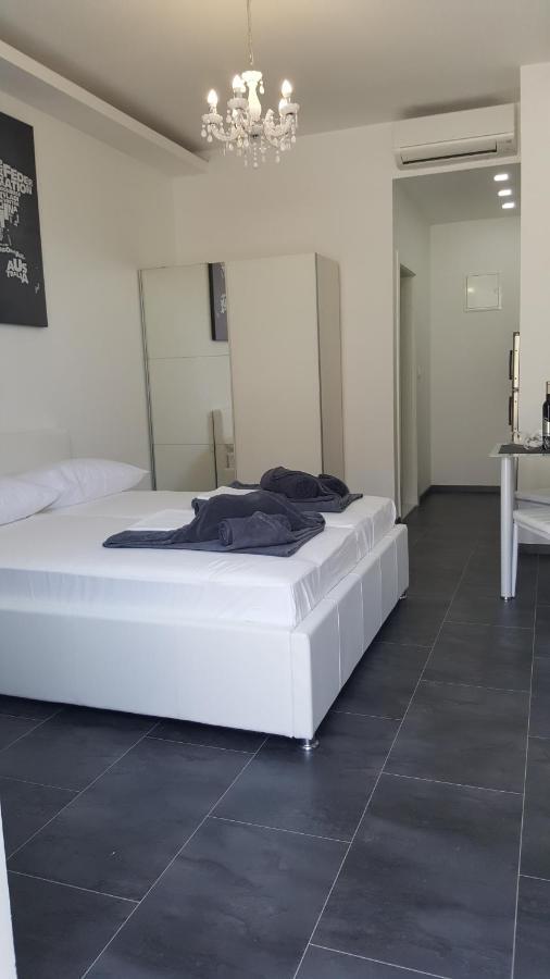 Grey House Apartment Макарска Екстериор снимка