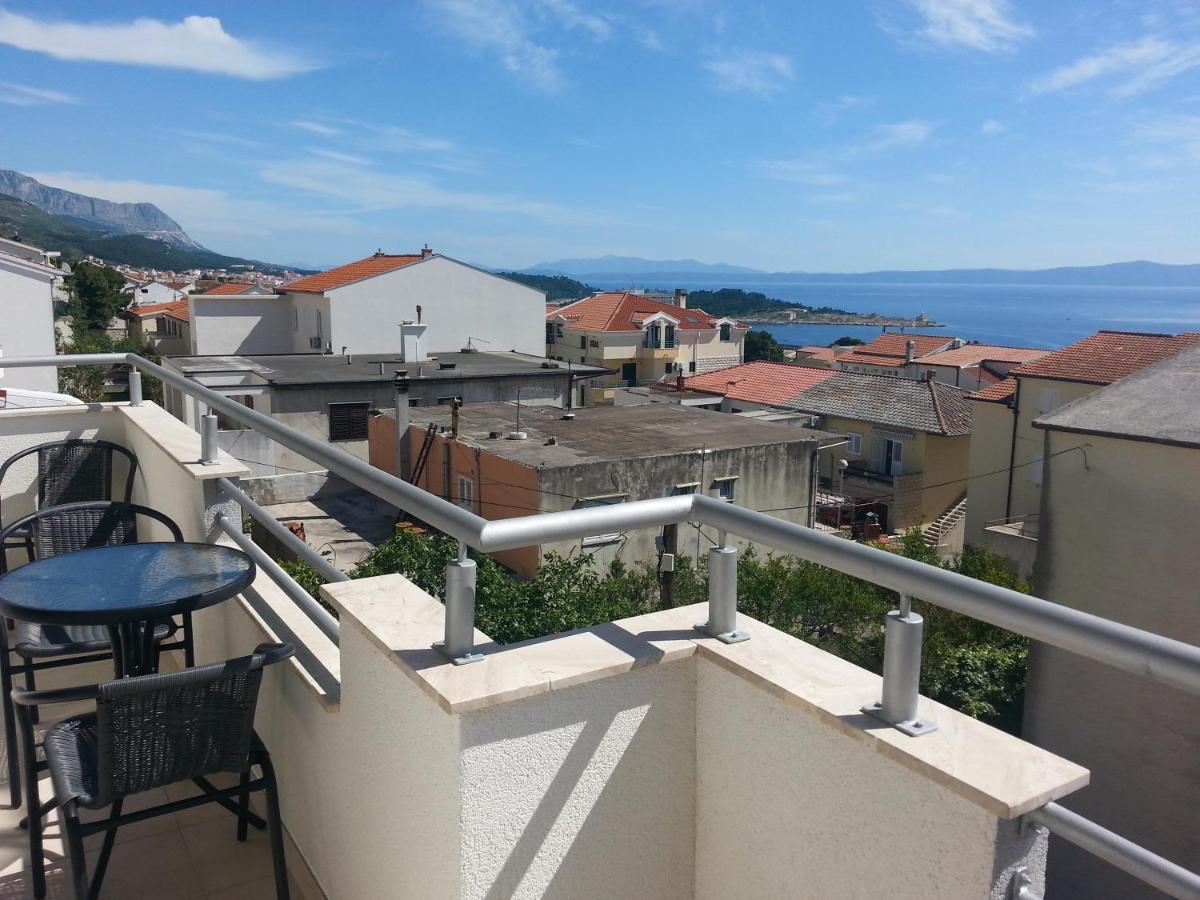 Grey House Apartment Макарска Екстериор снимка
