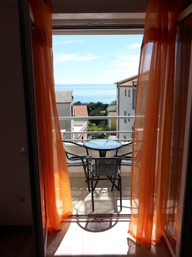 Grey House Apartment Макарска Екстериор снимка